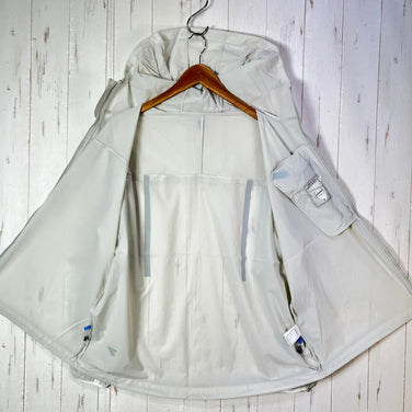 男女通用中号象牙色 Paper Sky Wear Wind Shell 连帽衫，ECRU 尼龙，软壳夹克，外套，z00053704，ECRU