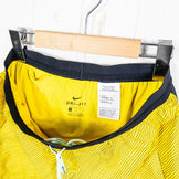 Nike Flex Stride 5英寸越野跑短裤，男款，中号，黄色。涤纶。