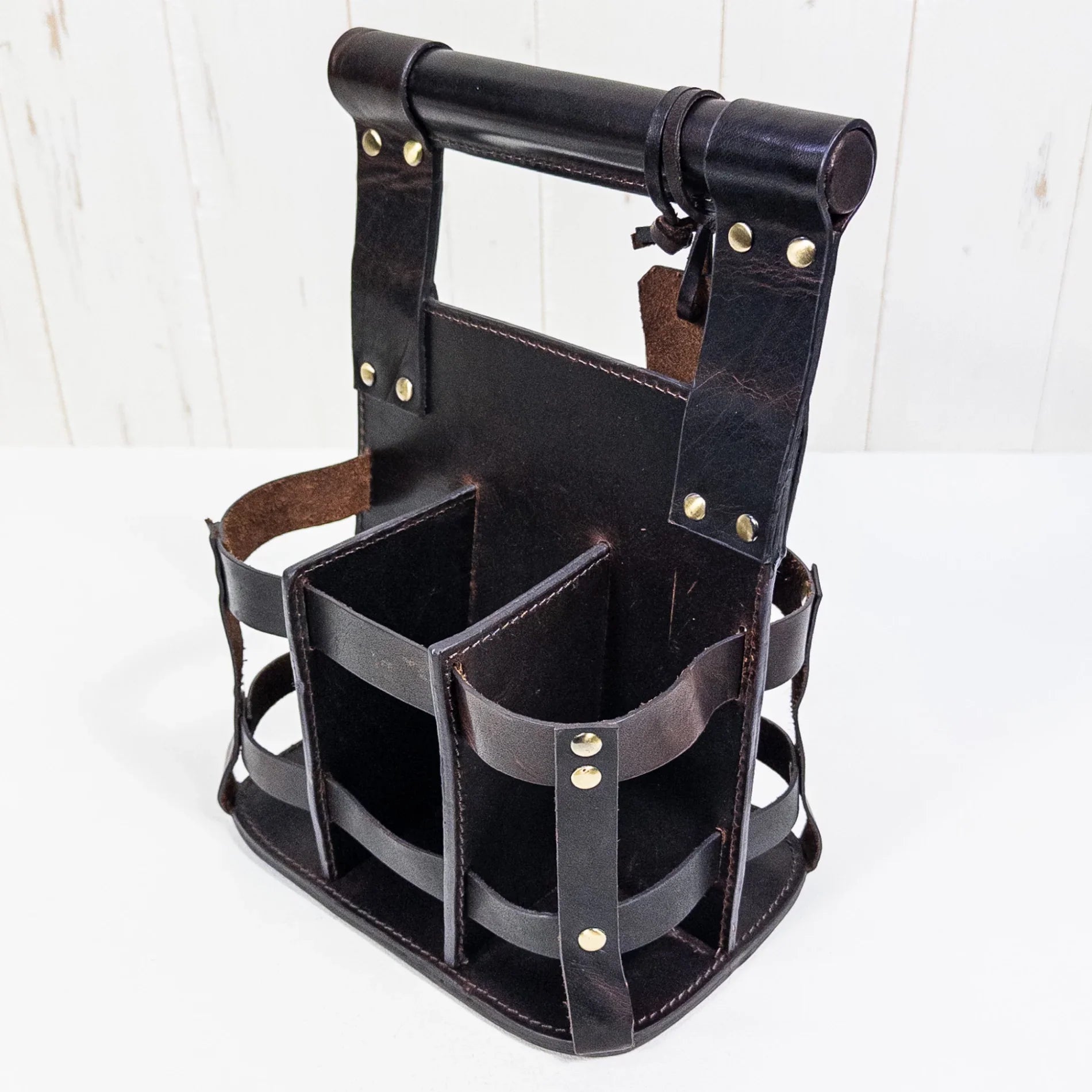 【OneSize ブラウン系】 Carlobolaget（カルロボラジェ） ブルワリー バック 6ボトル Brewery bag 6 bottles leather Brow / レザーブラウン 入手困難 バッグ ストレージ z00052774 leather B - 【公式】2ndGEAR（セカンドギア）Webショップ【登山用品・アウトドア用品専門 買取販売店】