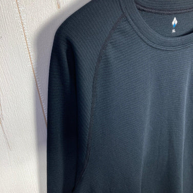 Montbell Geo Line MW Round Neck Shirt, Men's XL, Black. Polyester, Long Sleeve Crew Neck T-Shirt.