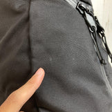 Mystery Ranch Urban Assault 尼龙收纳背包/背包（均码，黑色） - 容量：高达 29 升（z00052929）