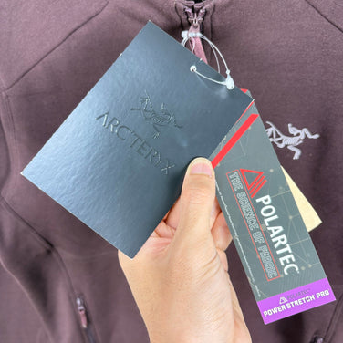 【Men's XS パープル系】 Arcteryx ( アークテリクス ) カイヤナイト AR ジャケット Kyanite AR Jacket Phantasm ポリエステル ウェア トップス アウター ジャケット フリース z00058016 Phantasm フリ
