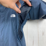 The North Face Scoop Jacket, Men's Size Medium, Navy. This nylon hardshell jacket is a perfect outerwear piece. (z00054902)