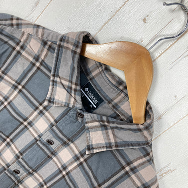 【Men's XL ベージュ系】 Columbia ( コロンビア ) オーガスタビュー ロングスリーブ シャツ フランネルシャツ ネルシャツ コットン ウェア トップス インナー シャツ ロングスリーブシャツ コットン z00059472  コットン ロングスリーブ