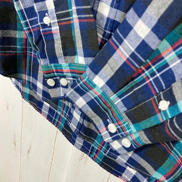 The North Face 男士 Maxi Fresh 衬衫，海军蓝，M 码。这款涤纶长袖衬衫非常适合作为内搭或上衣。采用合成纤维制成。产品代码：z00054259。