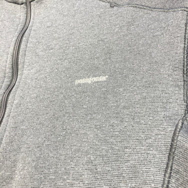 【Men's XS グレー系】 2011 Patagonia ( パタゴニア ) ミッドウェイト キャプリーン 3 クルー Midweight Capilene 3 Crew ポリエステル ウェア トップス インナー シャツ ロングスリーブシャツ 化繊 ポーラテック