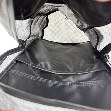 【Unisex OneSize グレー系】 Ridge Mountain Gear ( リッジマウンテンギア ) ワンマイル トリム One Mile Trim  Glacier Grey z00055810 Glacier Grey デイパック 容量【～29L】 バックパック