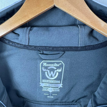 Men's Small Gray Moosejaw Harper Hooded Softshell Jacket. Hard-to-find polyester outerwear, softshell jacket, z000539.