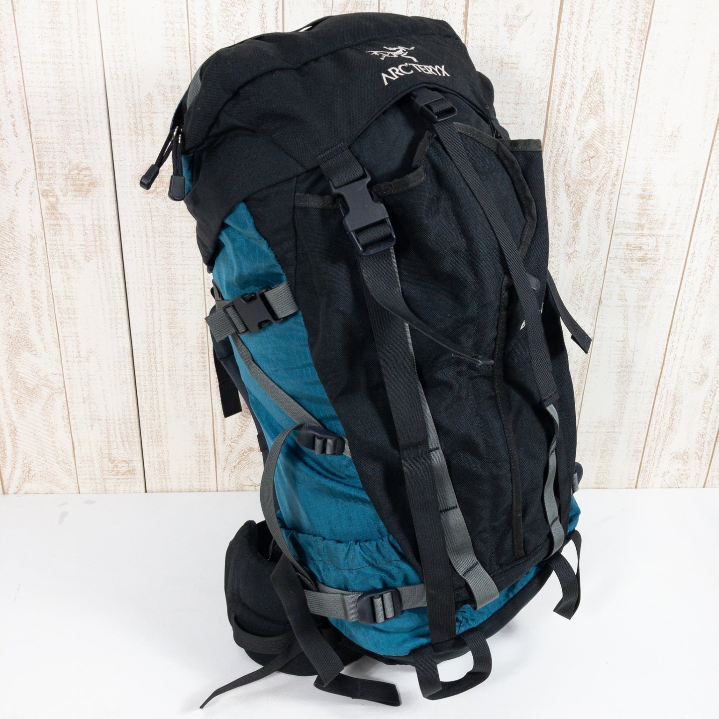 【S ブルー系】 Arcteryx ( アークテリクス ) ボラ40 Bora40 生産終了モデル 入手困難  容量【30L～54L】 バックパック バッグ ストレージ