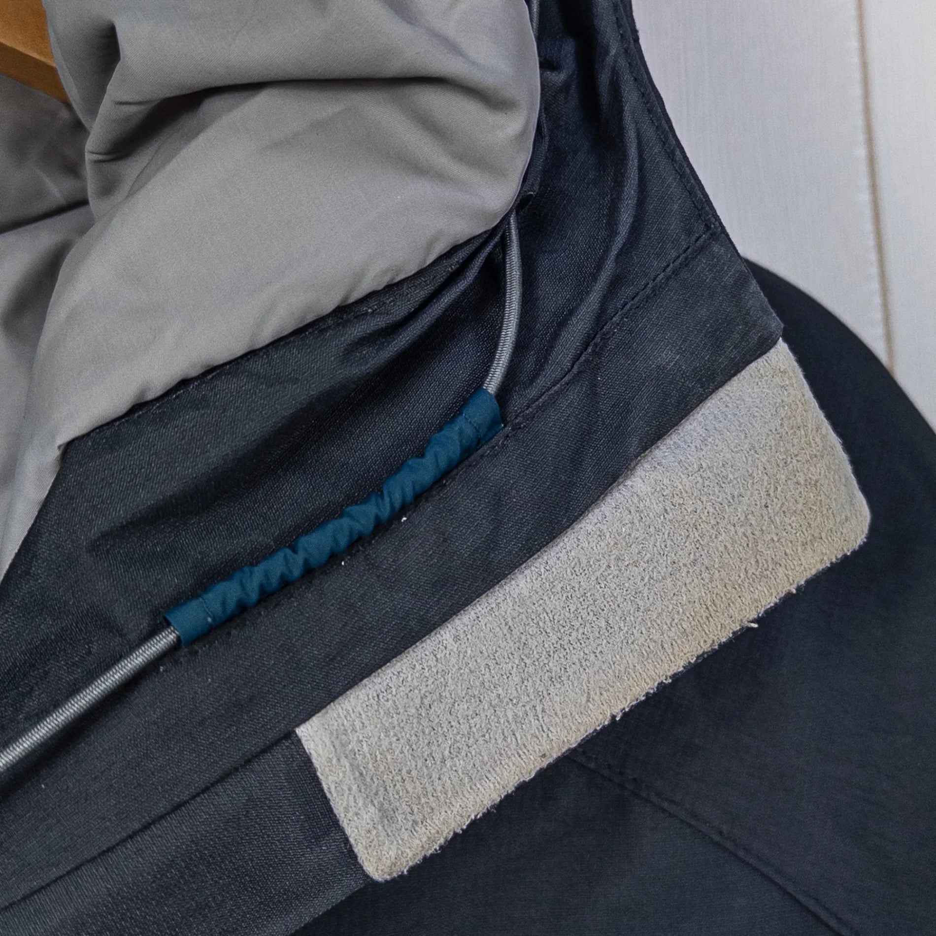 【Men's S ブラック系】 Montbell ( モンベル ) パウダーライト パーカ 化繊ダウン 1102107 Asian Men's 化繊インサレーション アウター ジャケット トップス ウェア - 【公式】2ndGEAR（セカンドギア）Webショップ【登山用品・アウトドア用品専門 買取販売店】