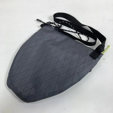 【OneSize グレー系】 Atelier Blue Bottle ( アトリエブルーボトル ) ハイカーズ サコッシュ 05 Hiker'S Sacoche-05 サッチェル ショルダー ポーチ ショルダーバッグ バッグ ストレージ - 【公式】2ndGEAR（セカンドギア）Webショップ【登山用品・アウトドア用品専門 買取販売店】