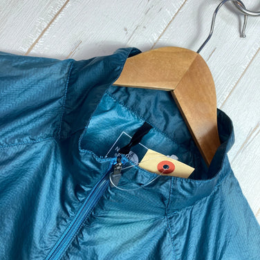 男士 L 码海军蓝 The North Face Impulse Racing 尼龙防风夹克 (z00057105)