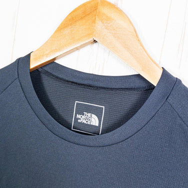 The North Face 男士中长袖 DRY Crew T恤（黑色）。涤纶，长袖圆领，合成面料。产品编号：z00053142。