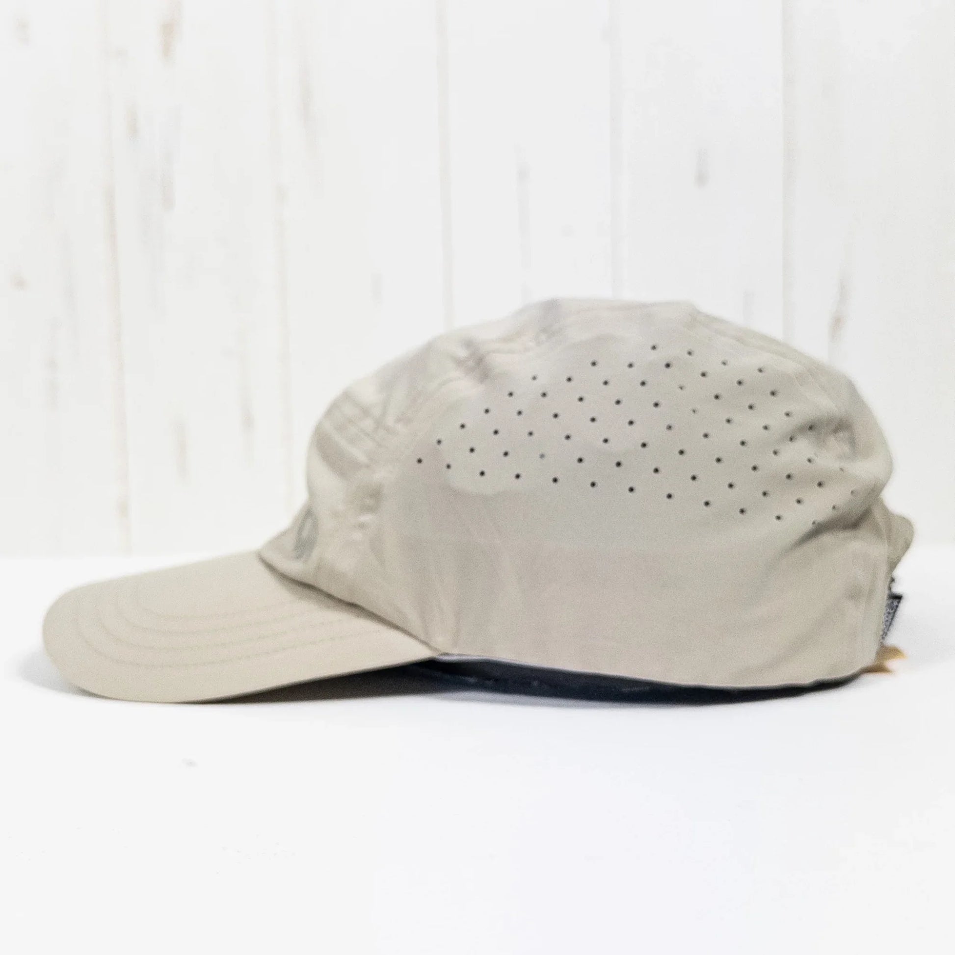【OneSize ベージュ系】 Outdoor Research ( アウトドアリサーチ ) スウィフト ライト テック キャップ Swift Lite Tech Cap ポリエステル ウェア ウェア小物 ヘッドウェア キャップ z00051983 キャップ ヘッ - 【公式】2ndGEAR（セカンドギア）Webショップ【登山用品・アウトドア用品専門 買取販売店】