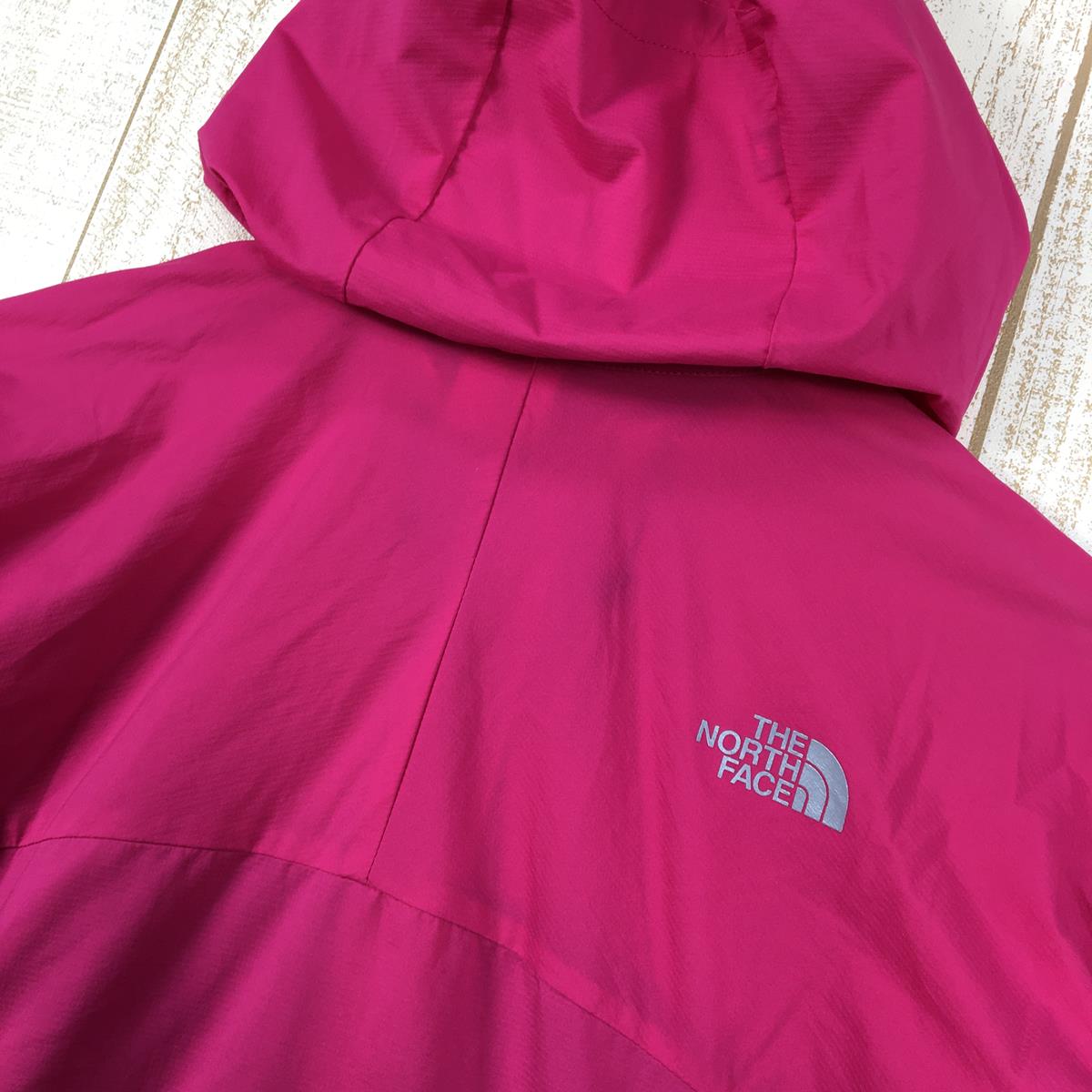 【Women's S ピンク系】 The North Face ( ザ・ノースフェイス ) スワローテイル フーディ Swallowtail Hoodie ウィンドシェル ジャケット NPW21209 Asian Women's  ウィンドシェル アウター ジャケット