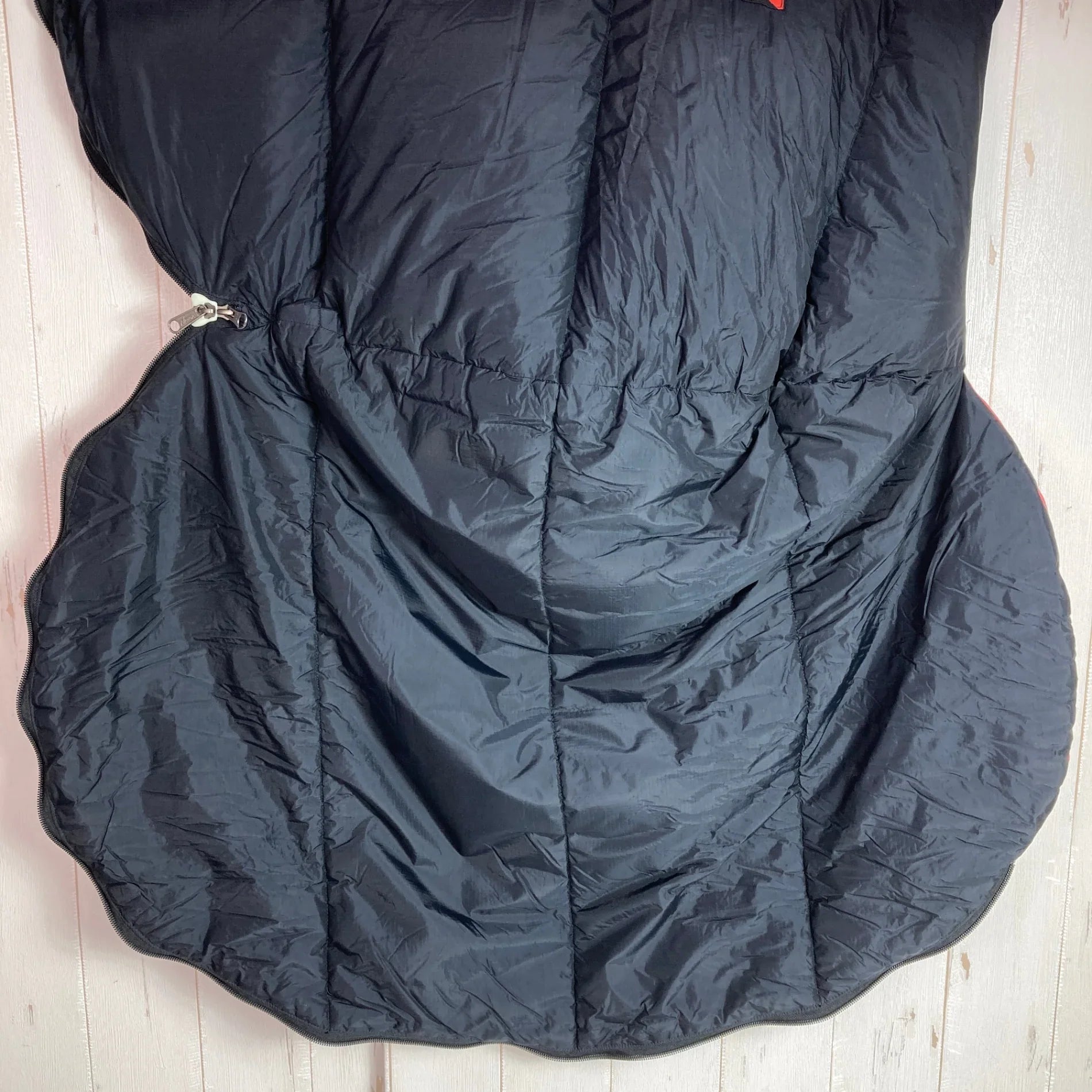 【OneSize ブラック系】 Nanga ( ナンガ ) ペット用シュラフ ドッグ スリーピングバッグ Dog sleeping bag ダウン ダウンシュラフ 寝袋 スリーピングシステム - 【公式】2ndGEAR（セカンドギア）Webショップ【登山用品・アウトドア用品専門 買取販売店】