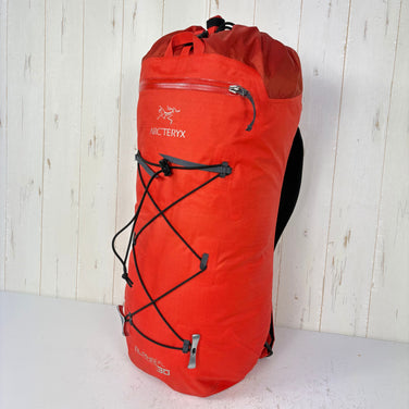 【Unisex OneSize オレンジ系】 Arcteryx ( アークテリクス ) アルファ FL 30 バックパック Alpha FL 30 Backpack AC2 ロールトップ クライミングパック ナイロン バッグ ストレージ バックパック 容量【30L～54L】 z0
