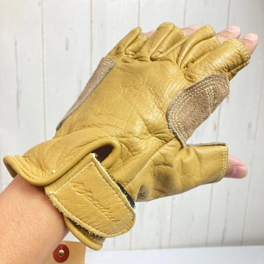 【L ベージュ系】 Metolius ( メトリウス ) クライミンググローブ レザー ウェア ウェア小物 グローブ 手袋 z00051970 グローブ 手袋 ウェア小物 ウェア - 【公式】2ndGEAR（セカンドギア）Webショップ【登山用品・アウトドア用品専門 買取販売店】