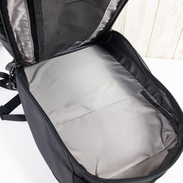 【OneSize グレー系】 Gregory ( グレゴリー ) ボーダー 35 Border 35 バックパック デイパック 旧ロゴ 銀タグロゴ 入手困難 GM59543 容量【30L～54L】 バックパック バッグ ストレージ - 【公式】2ndGEAR（セカンドギア）Webショップ【登山用品・アウトドア用品専門 買取販売店】