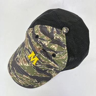 【OneSize グリーン系】 Mountain Martial Arts | Mma ( マウンテンマーシャルアーツ ) トラッカーハット Trucker Hat 生産終了モデル 入手困難 New Eraコラボ ポリエステル ウェア ウェア小物 ヘッドウェア キャ