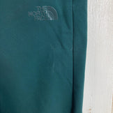 The North Face Verb Pant, Women's Size L, Green. This nylon softshell long pants are perfect for bottoms. Product code: z00054127.