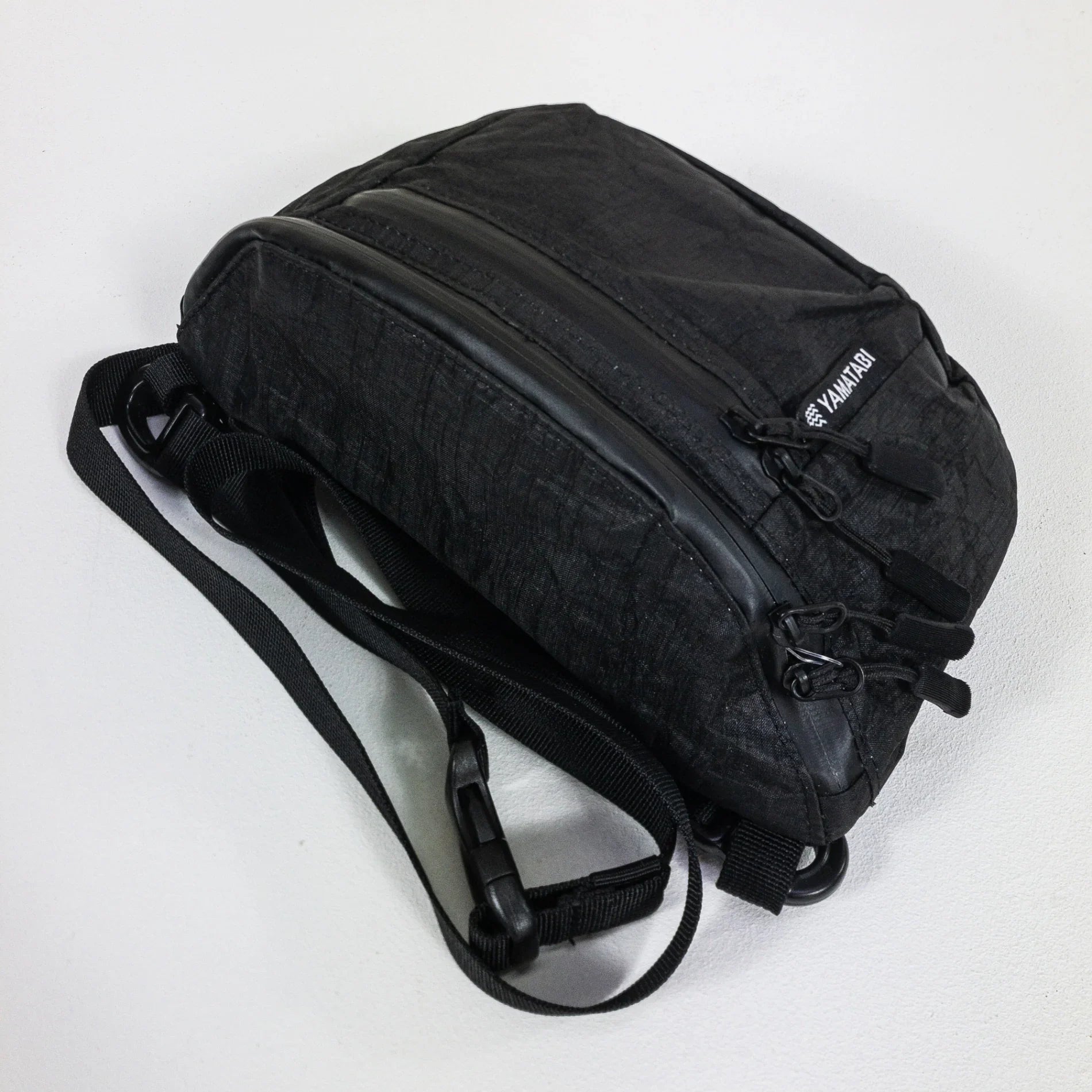 YAMATABI 山旅 /ダイニーマ製ULサコッシュ　スタンダード　Black YAMATABI 山旅 /ダイニーマ製ULサコッシュ スタンダード Black