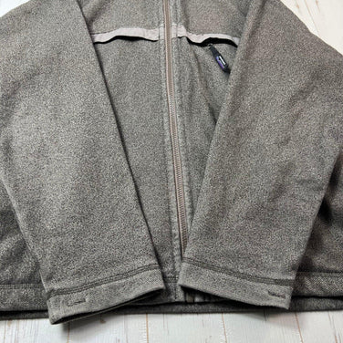 [Men's Large Gray] 2001 Patagonia Polar Basin Jacket, Dark Taupe Heather. Discontinued model, hard to find. This fleece jacket is a top and outerwear item.
