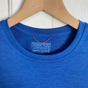 男士 XS 码海军蓝 Patagonia Capilene Cool Daily 衬衫，涤纶材质，短袖圆领，可作打底衫