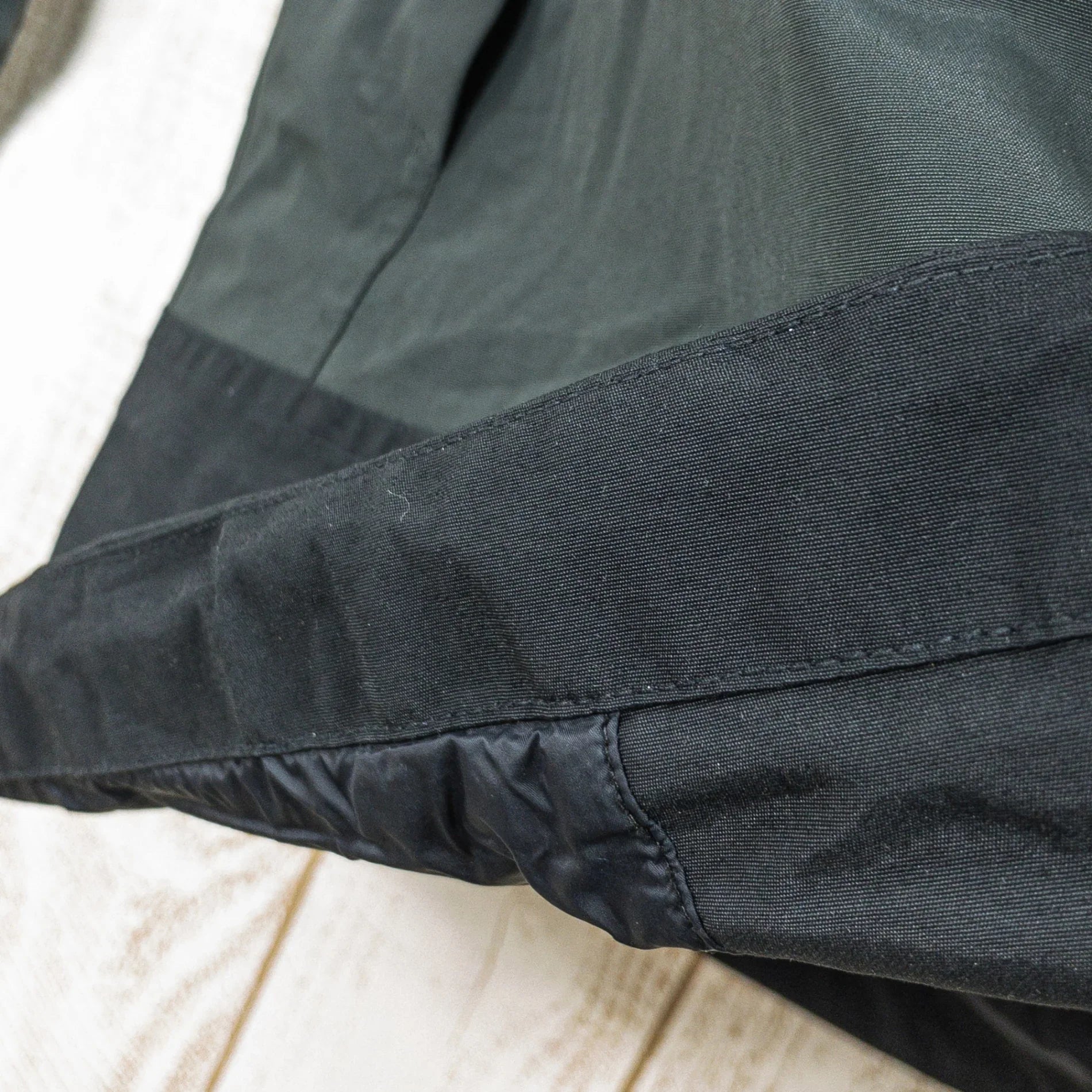 【Men's M ブラック系】 Chums ( チャムス ) スプリングデールゴアテックスジャケット Spring Dale Gore-Tex Jacket ナイロン ウェア トップス アウター ジャケット レインシェル GORE-TEX ( ゴアテックス ) z0 - 【公式】2ndGEAR（セカンドギア）Webショップ【登山用品・アウトドア用品専門 買取販売店】