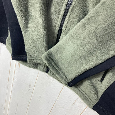 The North Face 男款 ZI Versa Mid 夹克，M码，绿色。涤纶抓绒外套。产品编号：z00053576。