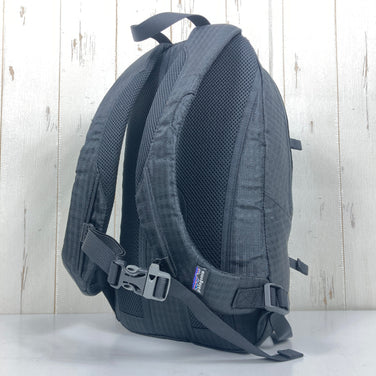 【OneSize ブラック系】 2010 Patagonia ( パタゴニア ) ポケットパック Pocket Pack 生産終了モデル 入手困難 バッグ ストレージ バックパック デイパック 容量【～29L】 z00053400  デイパック 容量【～29L】 バ