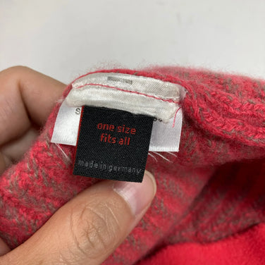 Mammut Kira Beanie (One Size, Pink) - z00054169. This beanie is a perfect accessory for headwear.