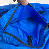 Karrimor Mars 可折叠背包，25升尼龙收纳袋，蓝色，均码，z00052909。这款背包提供高达 29 升的收纳空间。