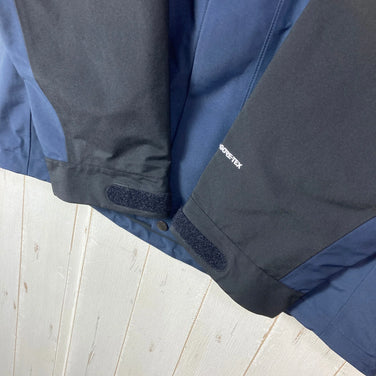 The North Face 男款登山夹克，M码，海军蓝。尼龙，外套，硬壳，GORE-TEX面料。z0005357