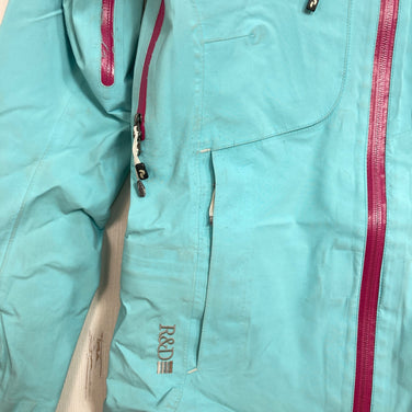 【Women's XS ブルー系】 Peak Performance ( ピークパフォーマンス ) ヘリアルパイン ジャケット Heli Alpine Jacket スキージャケット ナイロン ウェア トップス アウター ジャケット ハードシェル z00059177