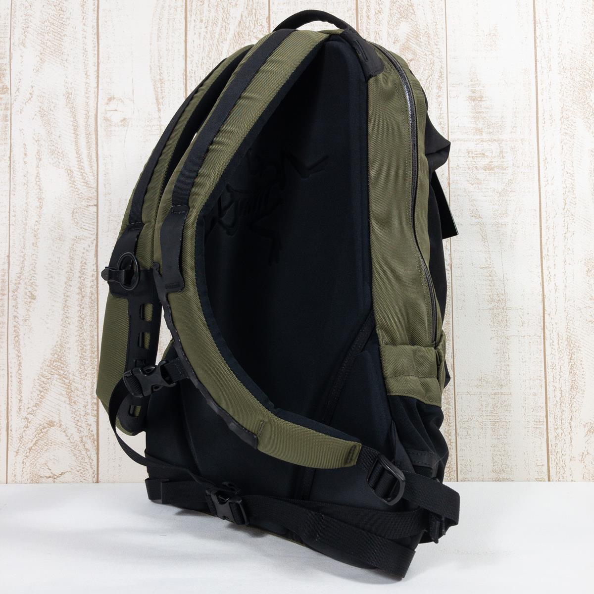 [OneSize 绿色] Arcteryx Arrow 16 Arro 16L 背包日用包 24018/L07277800 28150 Wildwood 日用包容量 [~29L] 背包袋存储