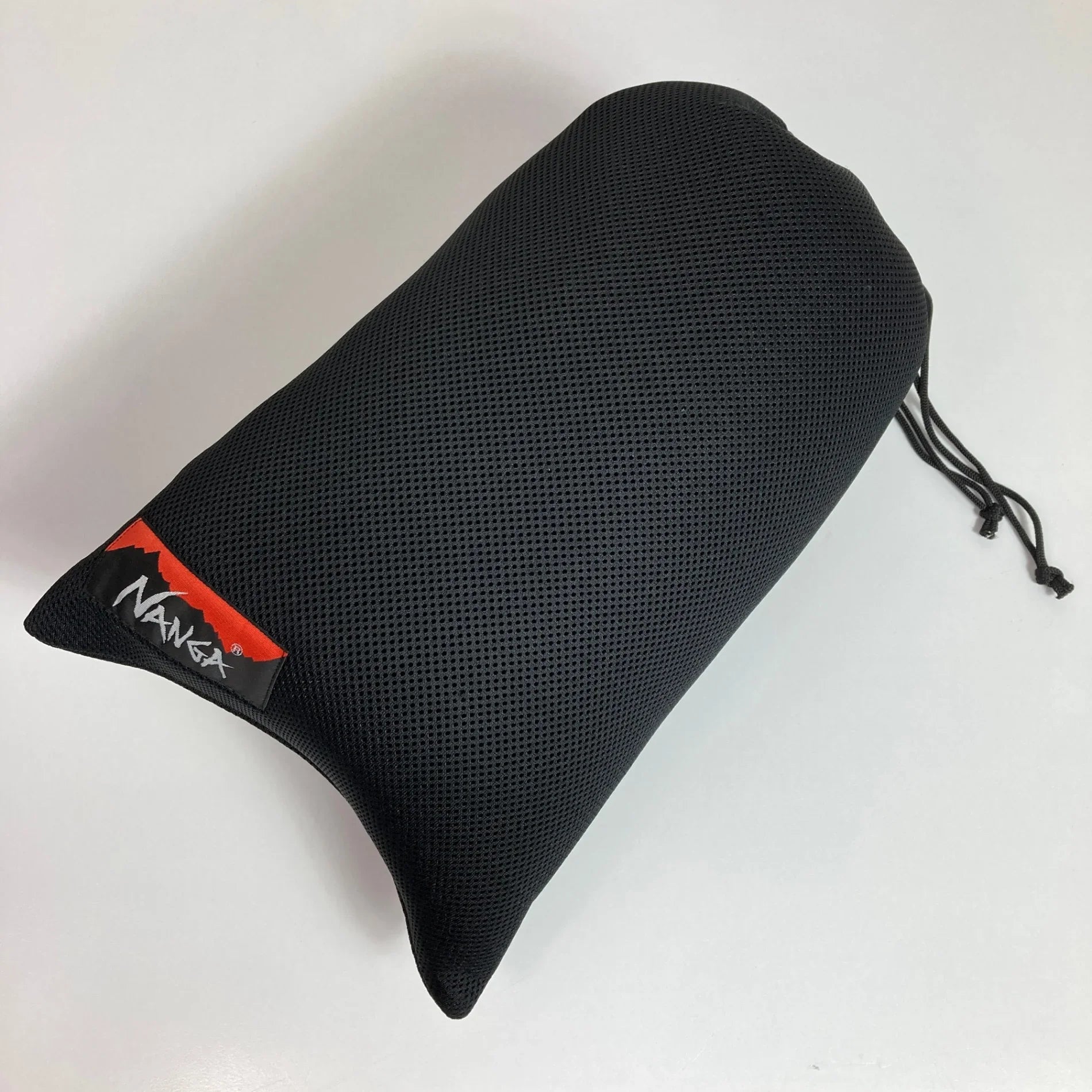 【OneSize ブラック系】 Nanga ( ナンガ ) ペット用シュラフ ドッグ スリーピングバッグ Dog sleeping bag ダウン ダウンシュラフ 寝袋 スリーピングシステム - 【公式】2ndGEAR（セカンドギア）Webショップ【登山用品・アウトドア用品専門 買取販売店】