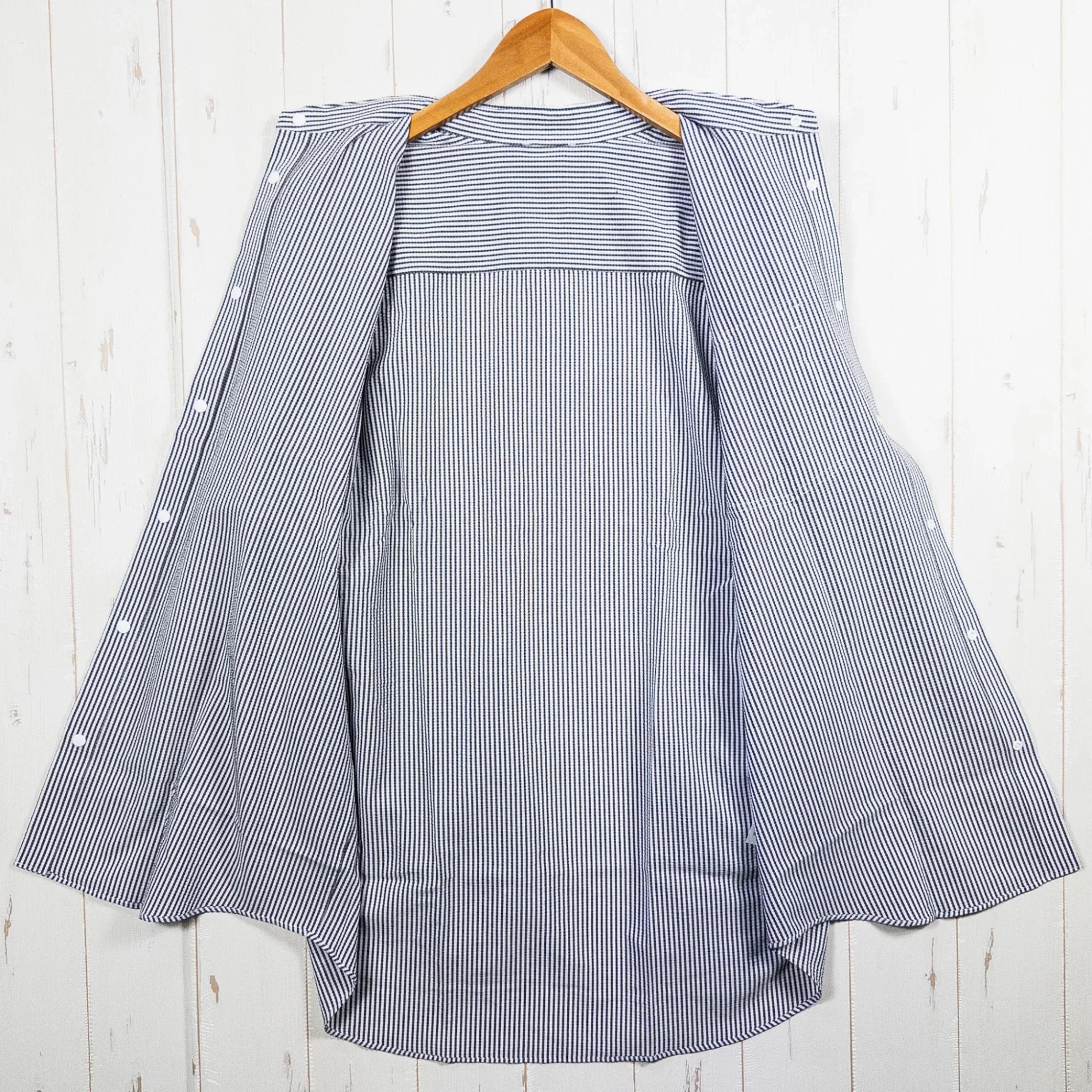 【Men's M グレー系】 Ridge Mountain Gear ( リッジマウンテンギア ) ベーシック ロングスリーブ シャツ ストライプ Basic Long Sleeve Shirt Stripe Grey x White ポリエステル ウェア トップ - 【公式】2ndGEAR（セカンドギア）Webショップ【登山用品・アウトドア用品専門 買取販売店】