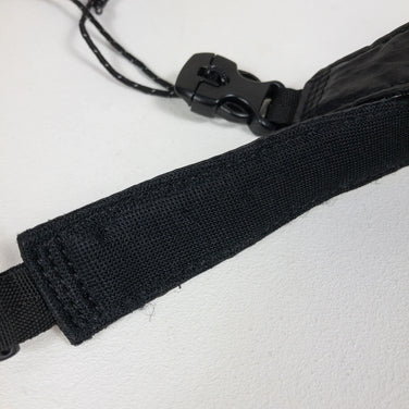 【OneSize ブラック系】 mikikurota（ミキクロタ） ポケット パック ポーチ Pocket Pack Pouch DCF ( ダイニーマ・コンポジット・ファブリック / キューベンファイバー ) クーリエバッグ ショルダーバッグ メッセンジャーバッ - 【公式】2ndGEAR（セカンドギア）Webショップ【登山用品・アウトドア用品専門 買取販売店】