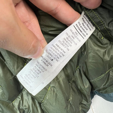 Men's XS Navy 2024 Patagonia DAS Light Hoody, NUVG Synthetic Down Jacket, Outerwear, Synthetic Insulation, z00054385