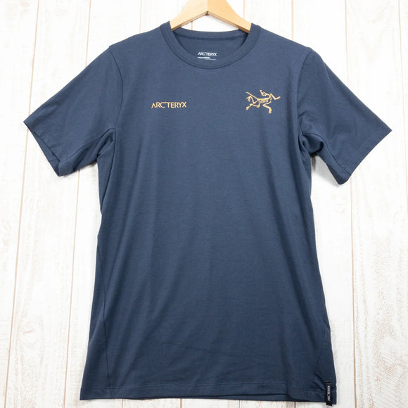 【Men's XS ネイビー系】 Arcteryx ( アークテリクス ) キャプティブ スプリット ショートスリーブ ティーシャツ Captive Split Short Sleeve T-Shirts オーガニックコットン ウェア トップス インナー シャツ ショ - 【公式】2ndGEAR（セカンドギア）Webショップ【登山用品・アウトドア用品専門 買取販売店】