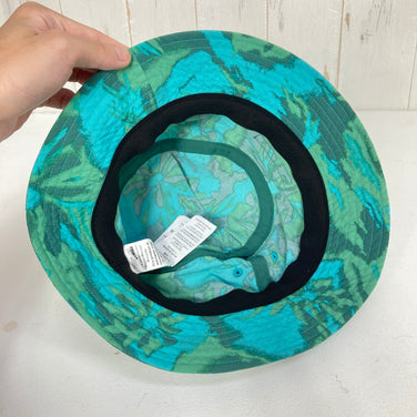【Unisex S/M グリーン系】 2024 Patagonia ( パタゴニア ) ウェーブフェアラー バケツ ハット Wavefarer Bucket Hat WPCC / Water People Banner: Cliffs and Waves Conifer