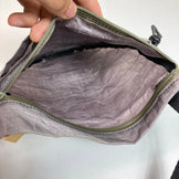 【OneSize グレー系】 Atelier Blue Bottle ( アトリエブルーボトル ) ハイカーズサコッシュ 05DCF Hiker’s SACOCHE-05DCF ライトグレー / LIGHT GRAY 入手困難 ナイロン バッグ ストレージ サコッ - 【公式】2ndGEAR（セカンドギア）Webショップ【登山用品・アウトドア用品専門 買取販売店】