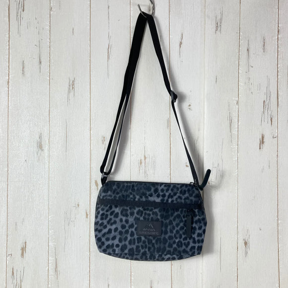 【Unisex OneSize ブラック系】 Gregory ( グレゴリー ) エンベロップ ショルダー Envelope Shoulder ダークレオパード ポリエステル バッグ ストレージ サコッシュポーチ z00061361 ダークレオパード サコッシュポーチ バッグ ス