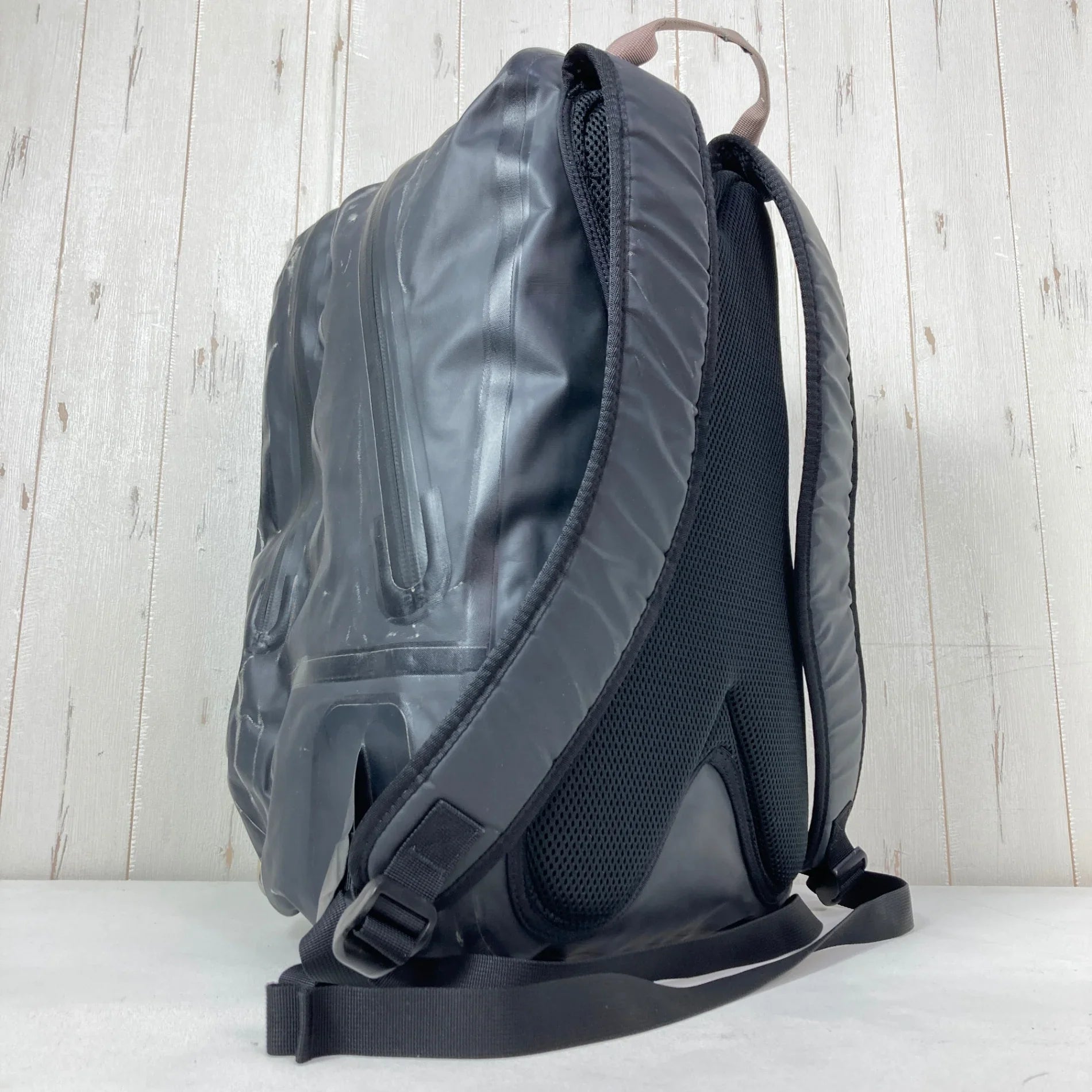 【OneSize ブラック系】 Crux ( クラックス ) マグ 28 Mag 28 ナイロン バッグ ストレージ バックパック デイパック 容量【～29L】 z00058671  デイパック 容量【～29L】 OneSize ブラック系】 Crux ( クラックス ) マグ 28 Mag 28 ナイロン