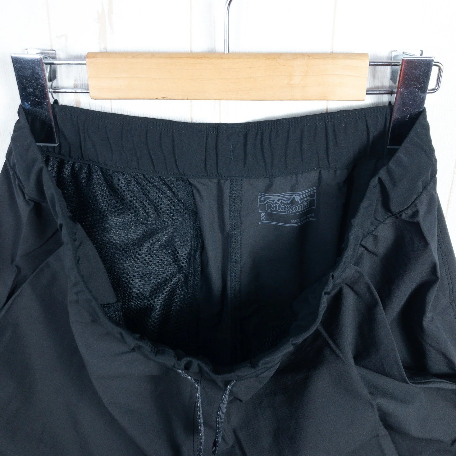 【Men's S ブラック系】 2018 Patagonia ( パタゴニア ) テルボンヌ ショーツ Terrebonne Shorts BLK ポリエステル ウェア ボトムス ショーツ ショートパンツ z00052655 BLK ショーツ ショートパンツ ボ - 【公式】2ndGEAR（セカンドギア）Webショップ【登山用品・アウトドア用品専門 買取販売店】