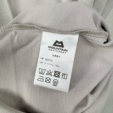 【Men's XL ベージュ系】 Mountain Equipment ( マウンテンイクイップメント ) ブリットポップ ティー オニヤンマ Britpop Tee Oniyanma 425773 CLOUD z00056026 CLOUD 化繊 ショートスリーブT