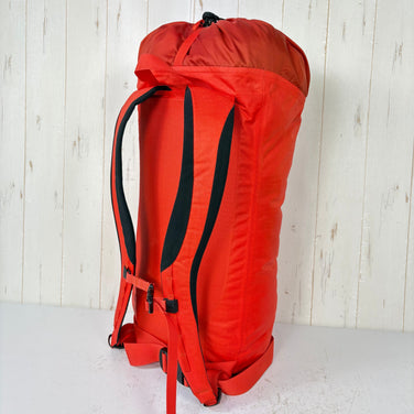【Unisex OneSize オレンジ系】 Arcteryx ( アークテリクス ) アルファ FL 30 バックパック Alpha FL 30 Backpack AC2 ロールトップ クライミングパック ナイロン バッグ ストレージ バックパック 容量【30L～54L】 z0