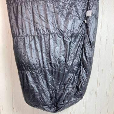 【OneSize グリーン系】 Nanga ( ナンガ ) カモシカオリジナルシュラフ 500 UDD ロング GRN カモシカスポーツ 別注モデル ダウン スリーピングシステム 寝袋 ダウンシュラフ z00052483 GRN ダウンシュラフ 寝袋 スリーピングシ - 【公式】2ndGEAR（セカンドギア）Webショップ【登山用品・アウトドア用品専門 買取販売店】