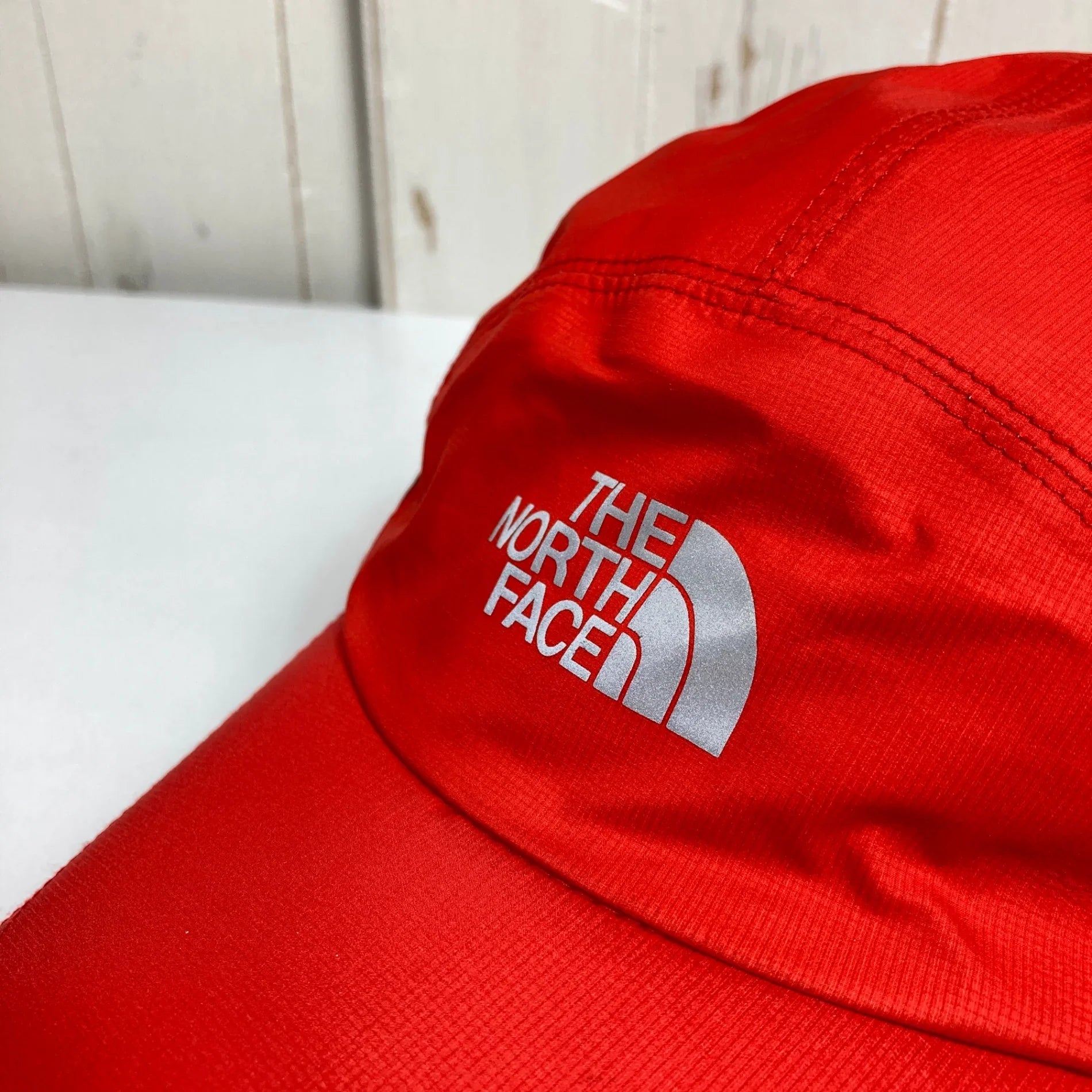 【Unisex OneSize レッド系】 The North Face ( ザ・ノースフェイス ) GTX フライト キャップ GTX Flight Cap ナイロン ウェア ウェア小物 ヘッドウェア キャップ GORE-TEX ( ゴアテックス ) z00052331 キ - 【公式】2ndGEAR（セカンドギア）Webショップ【登山用品・アウトドア用品専門 買取販売店】